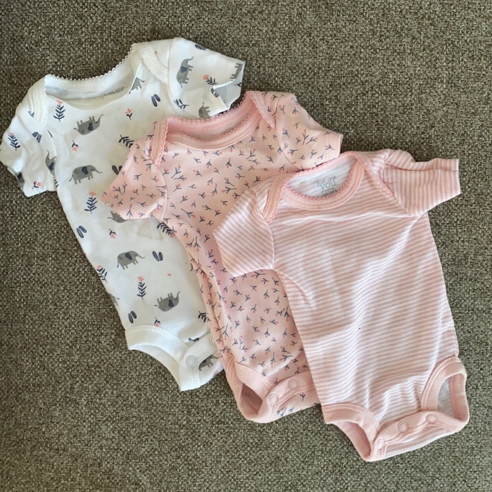 Set of 3 short sleeve onesies